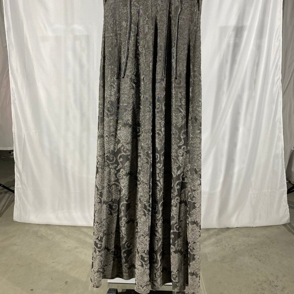 Tonight - Dress - Picture 4 of 6